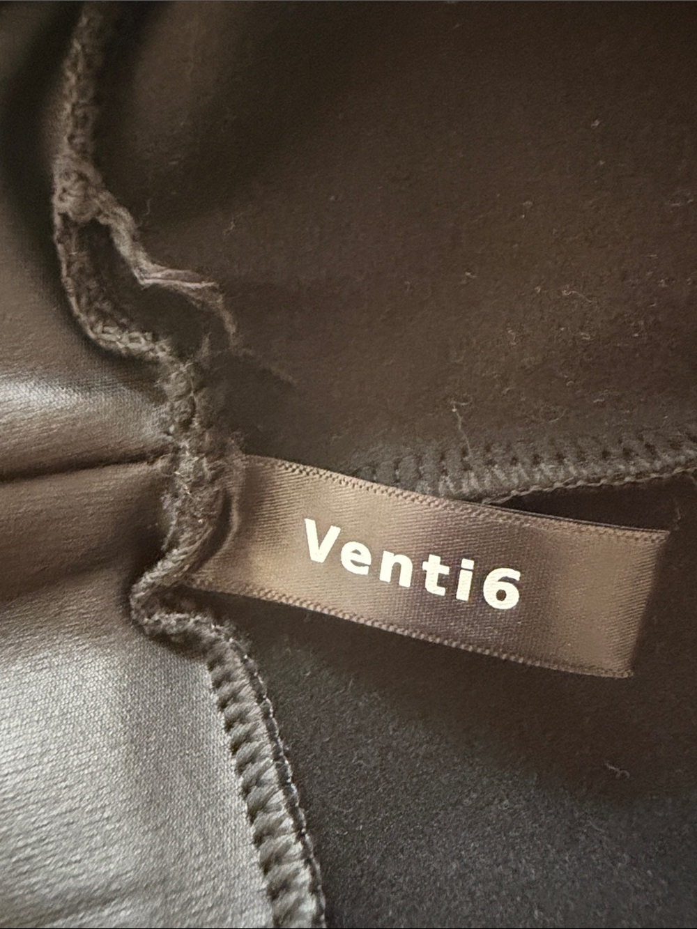 Faux Leather Skinny Leggings - Black - Picture 3 of 4